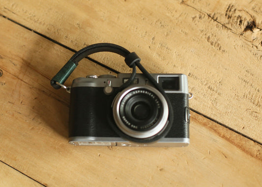 Black leather handmade camera wrist strap band thickened green | windmup.com - windmup