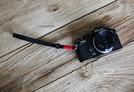 Black handmade leather camera wrist strap band Red | windmup.com - windmup