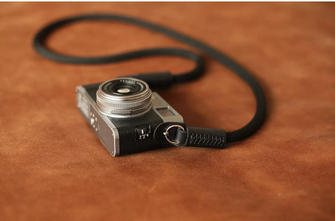 minimal rope camera strap for mirrorless camera