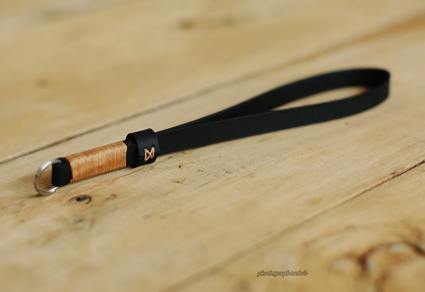 Black leather handmade camera wrist strap band khaki | windmup.com - windmup