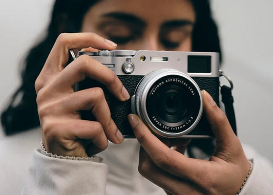 Fujifilm X100VI Craze: Why Photographers Still Love the Retro Charm