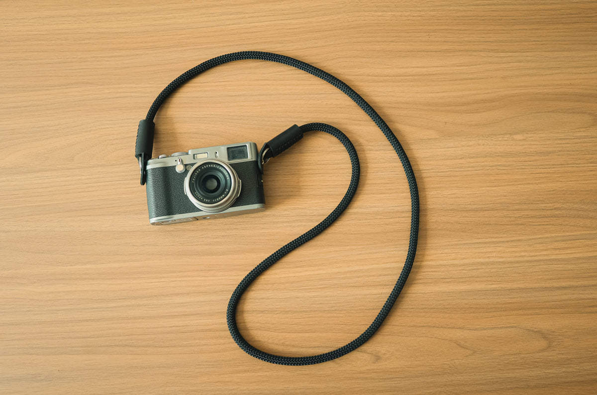 close-up of 8mm climbing rope camera strap