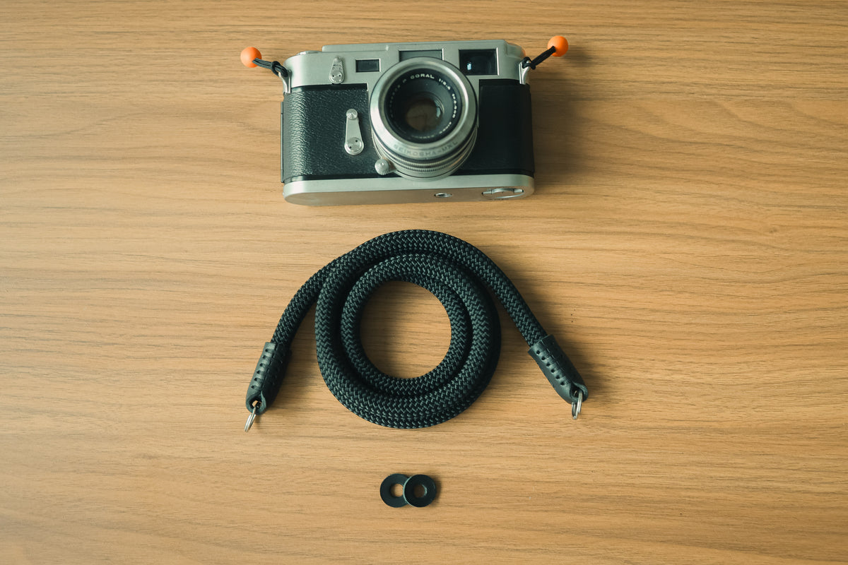 Lightweight black rope camera strap for travel