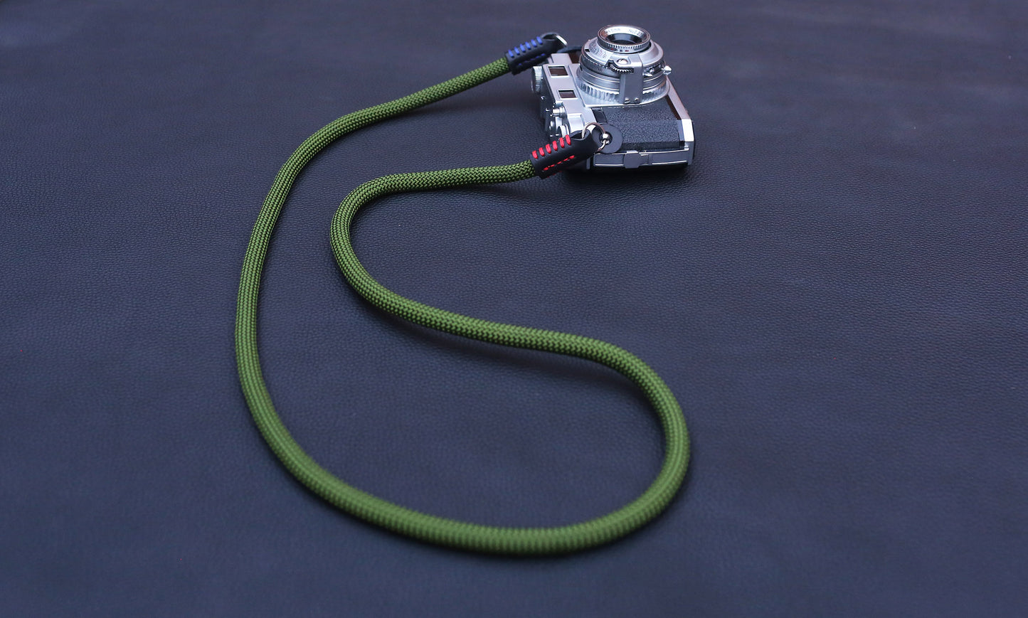 camera strap with vegetable tanned leather ends