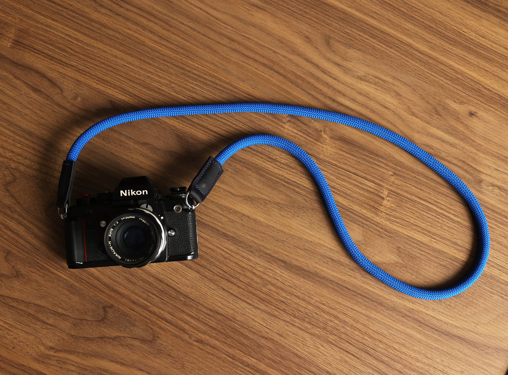 Lightweight blue climbing rope neck strap