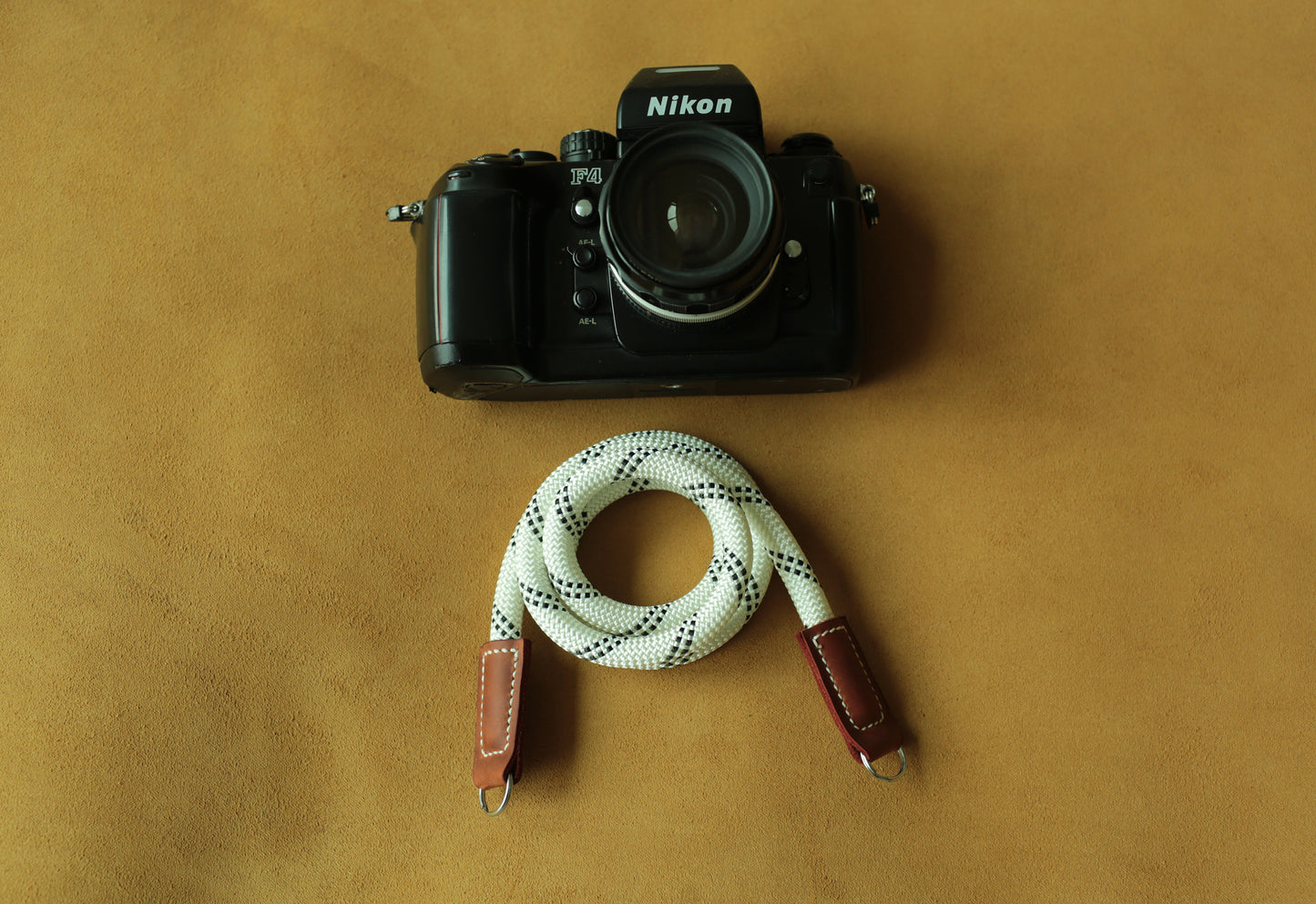 Durable white climbing rope camera gear for street photography