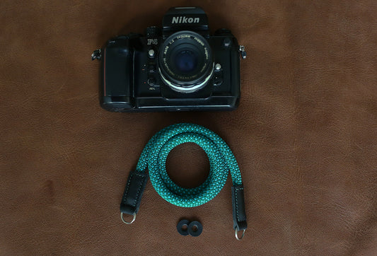 Windmup green-pattern climbing rope camera strap with full-grain leather ends