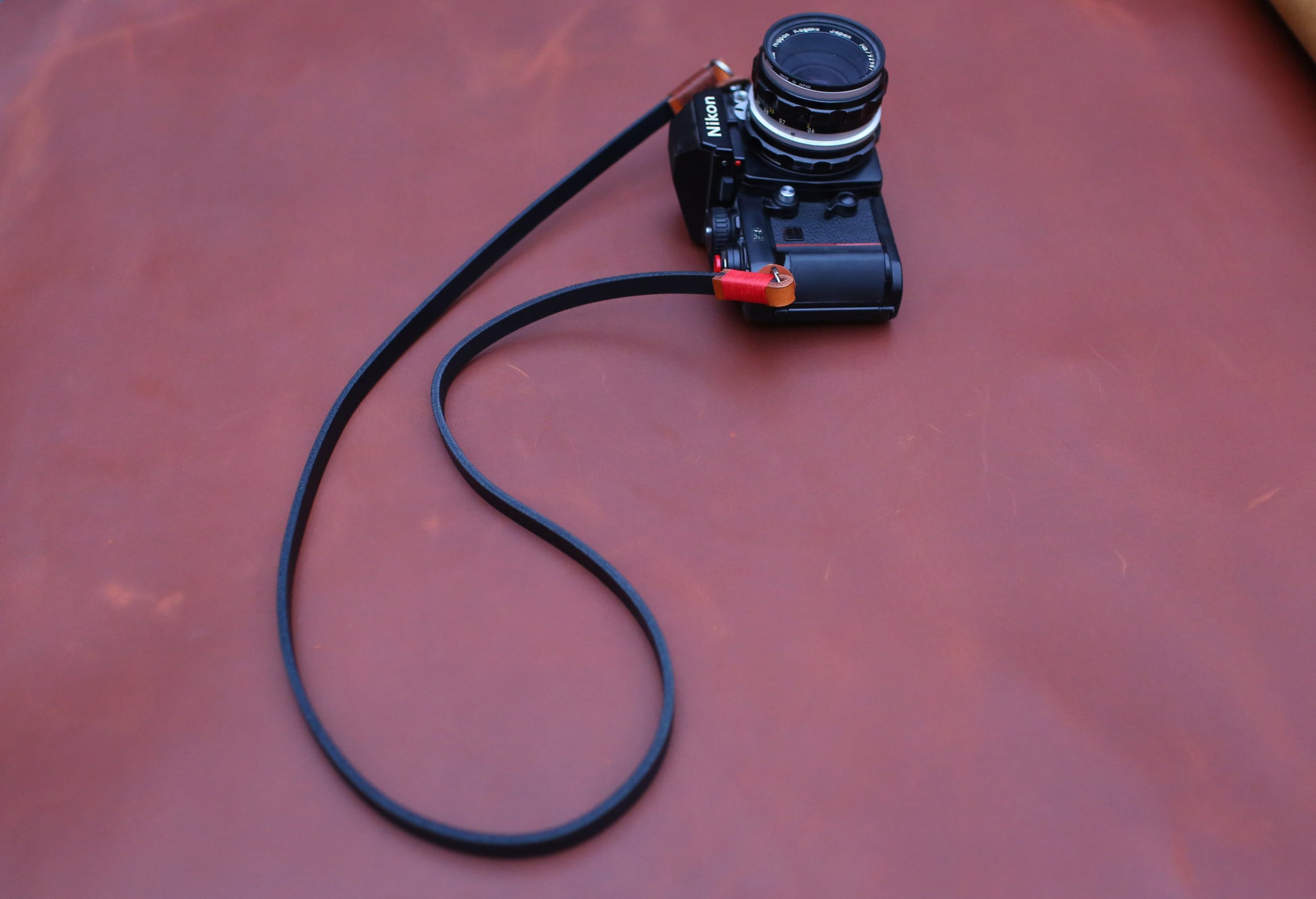 Classic neck-hang camera strap full-grain leather
