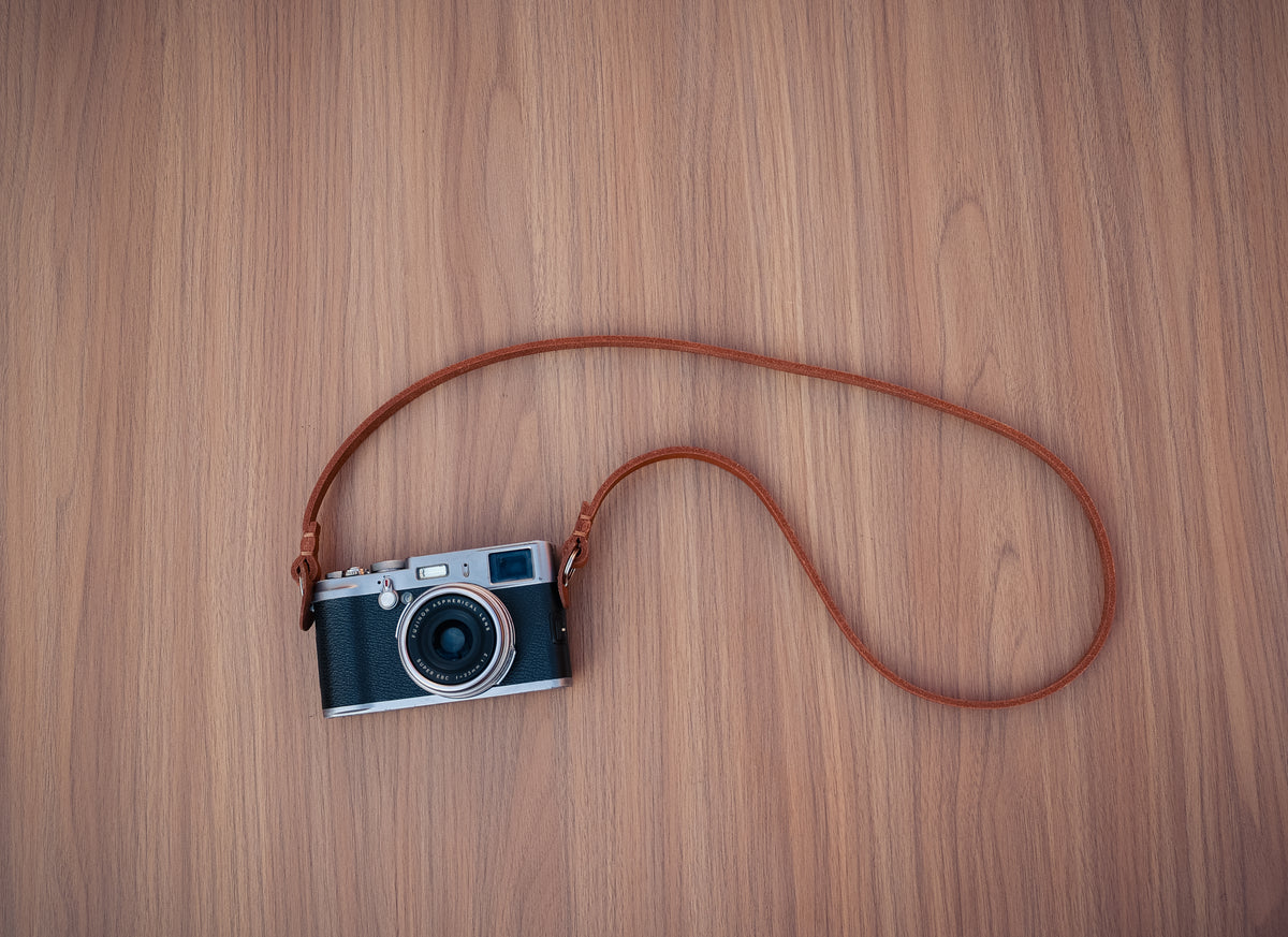 Tan vegetable-tanned leather camera strap