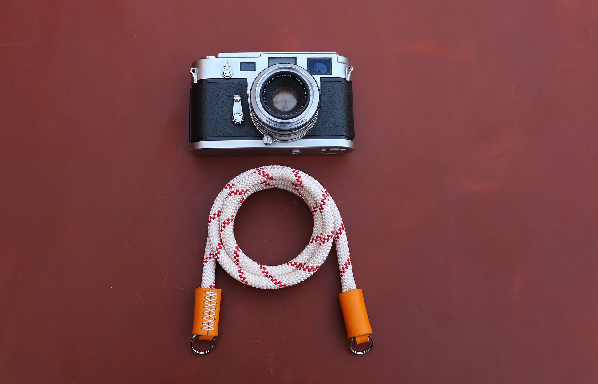 Universal lug mount rope strap for mirrorless and vintage film cameras