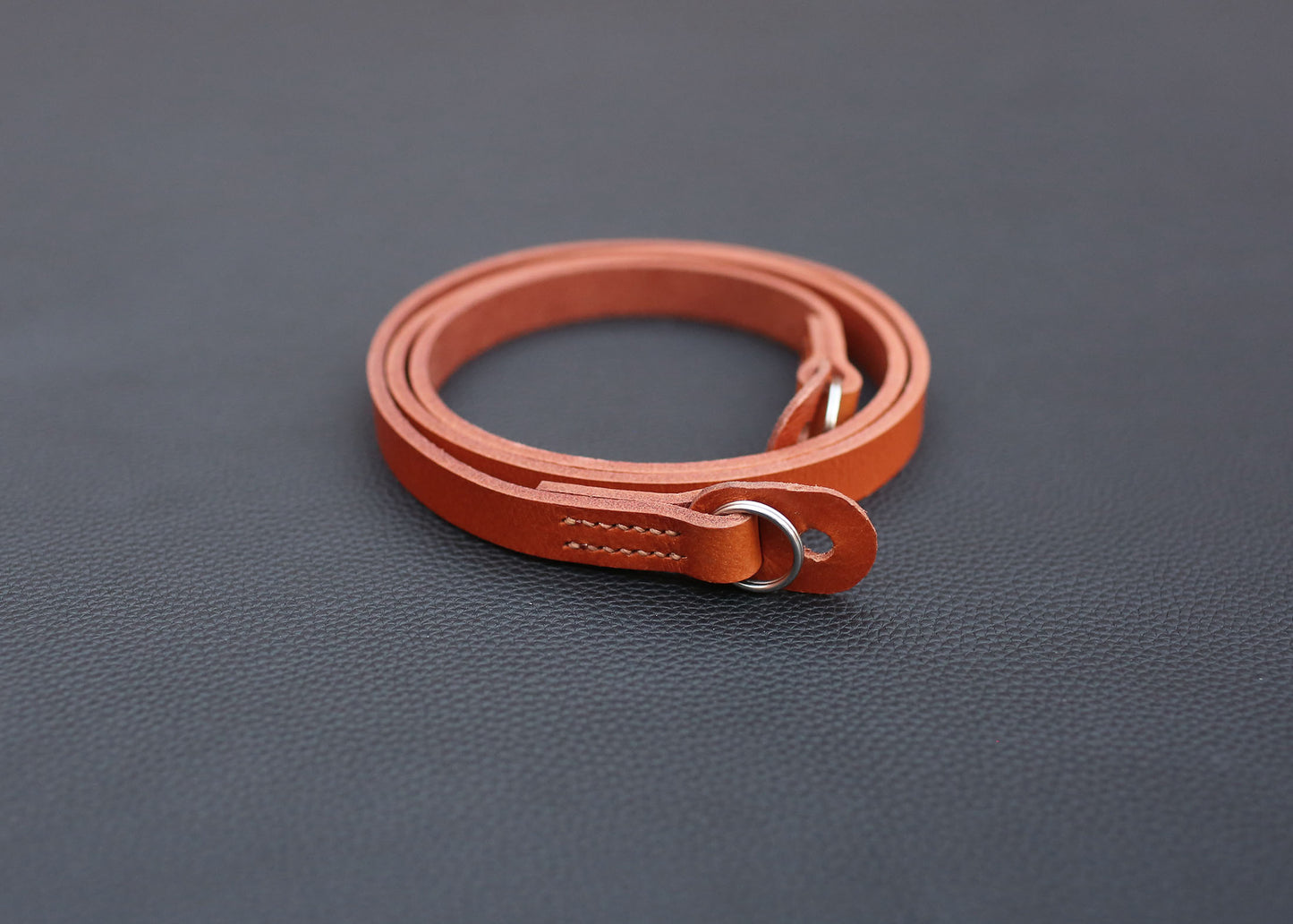 Windmup tan leather strap design