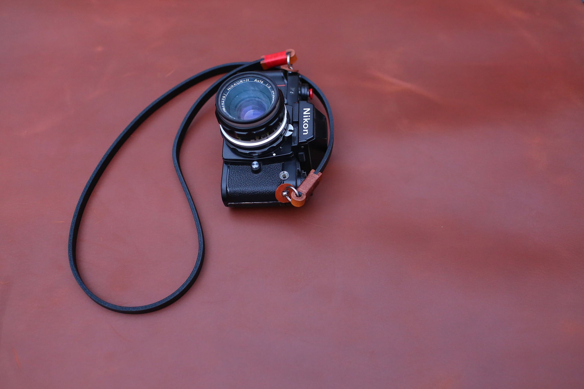 Full-grain leather strap handmade in Windmup Studio