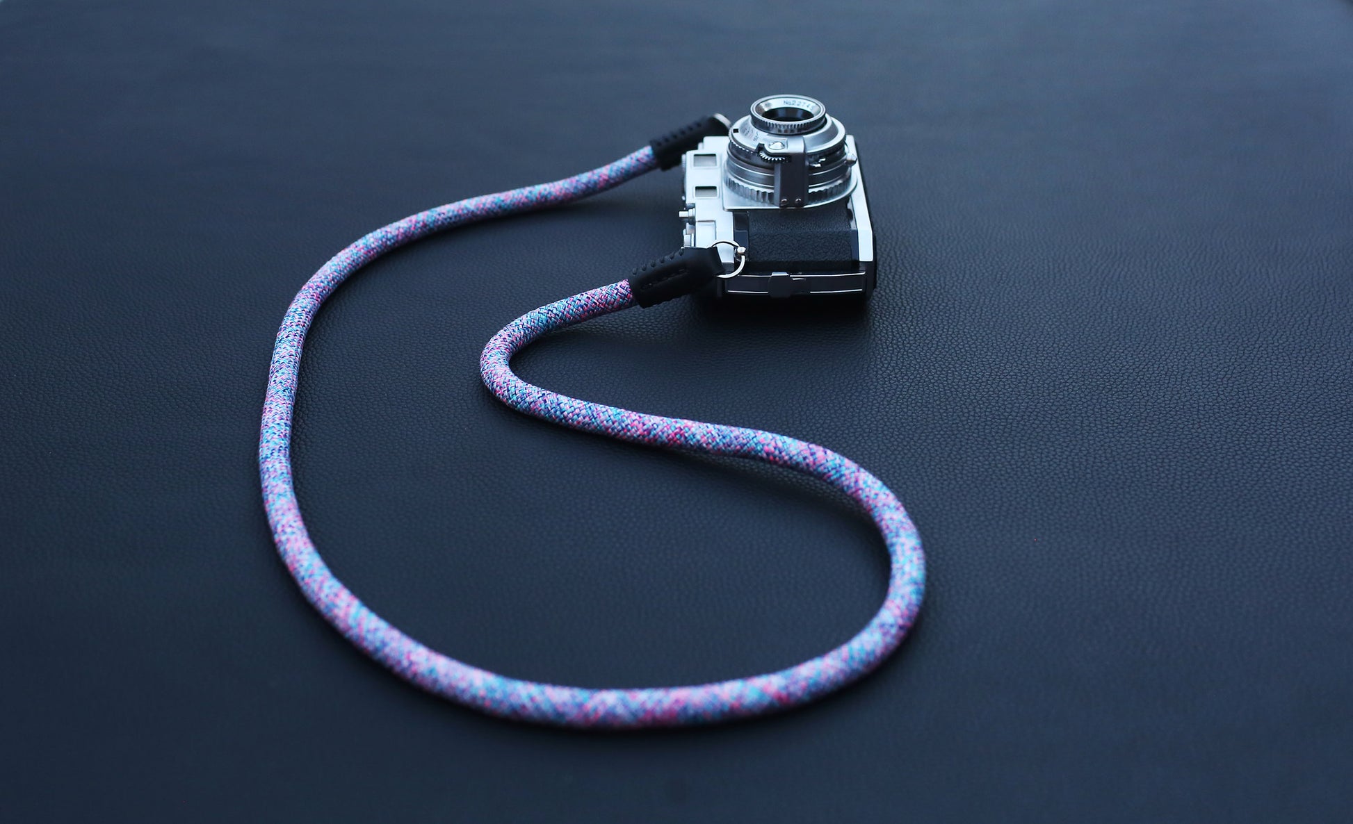 Comfortable violet elastic camera strap for daily camera carrying