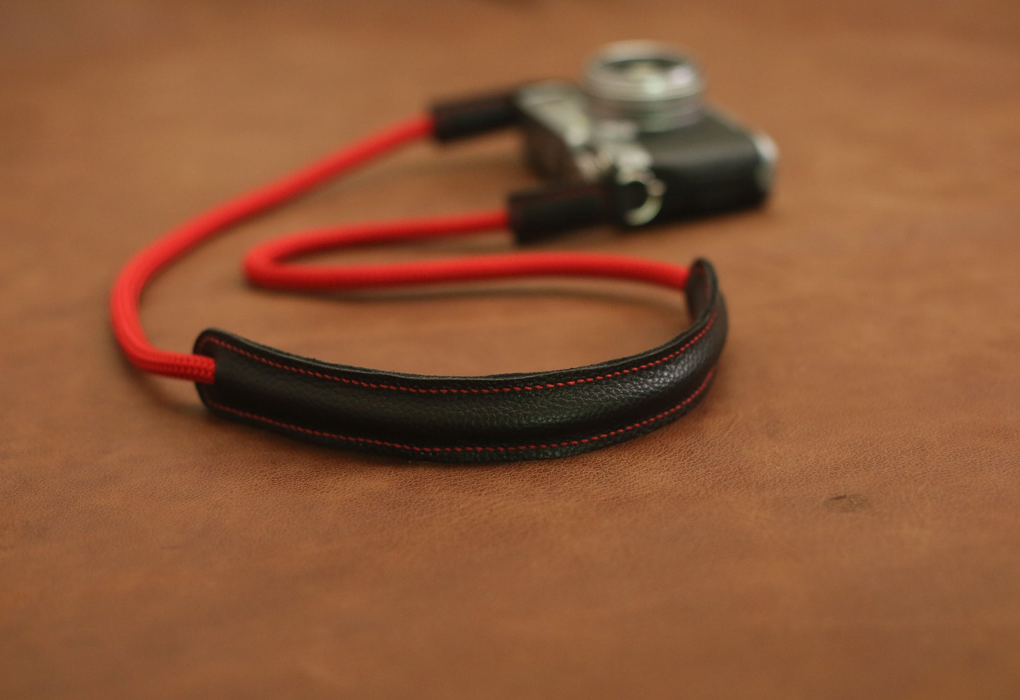 Red shoulder pad 8mm rope camera strap