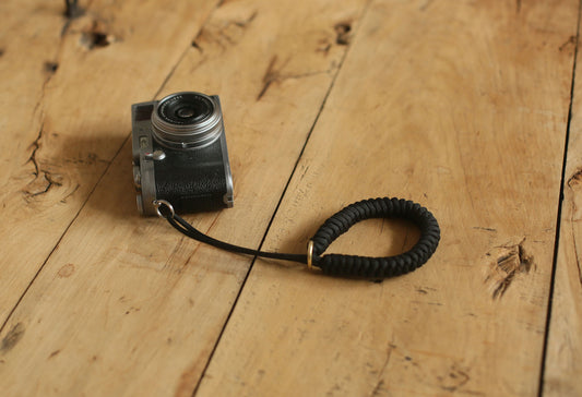 All black hand weave camera wrist band strap simplicity  type B | windmup - windmup