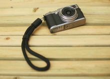 All black rope camera wristband | windmup - windmup
