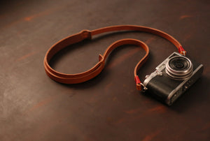 Brown leather camera strap handmade shoulder pad | windmup - windmup