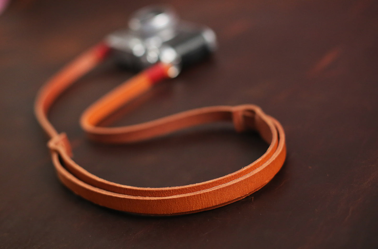 Brown leather camera strap handmade shoulder pad | windmup - windmup