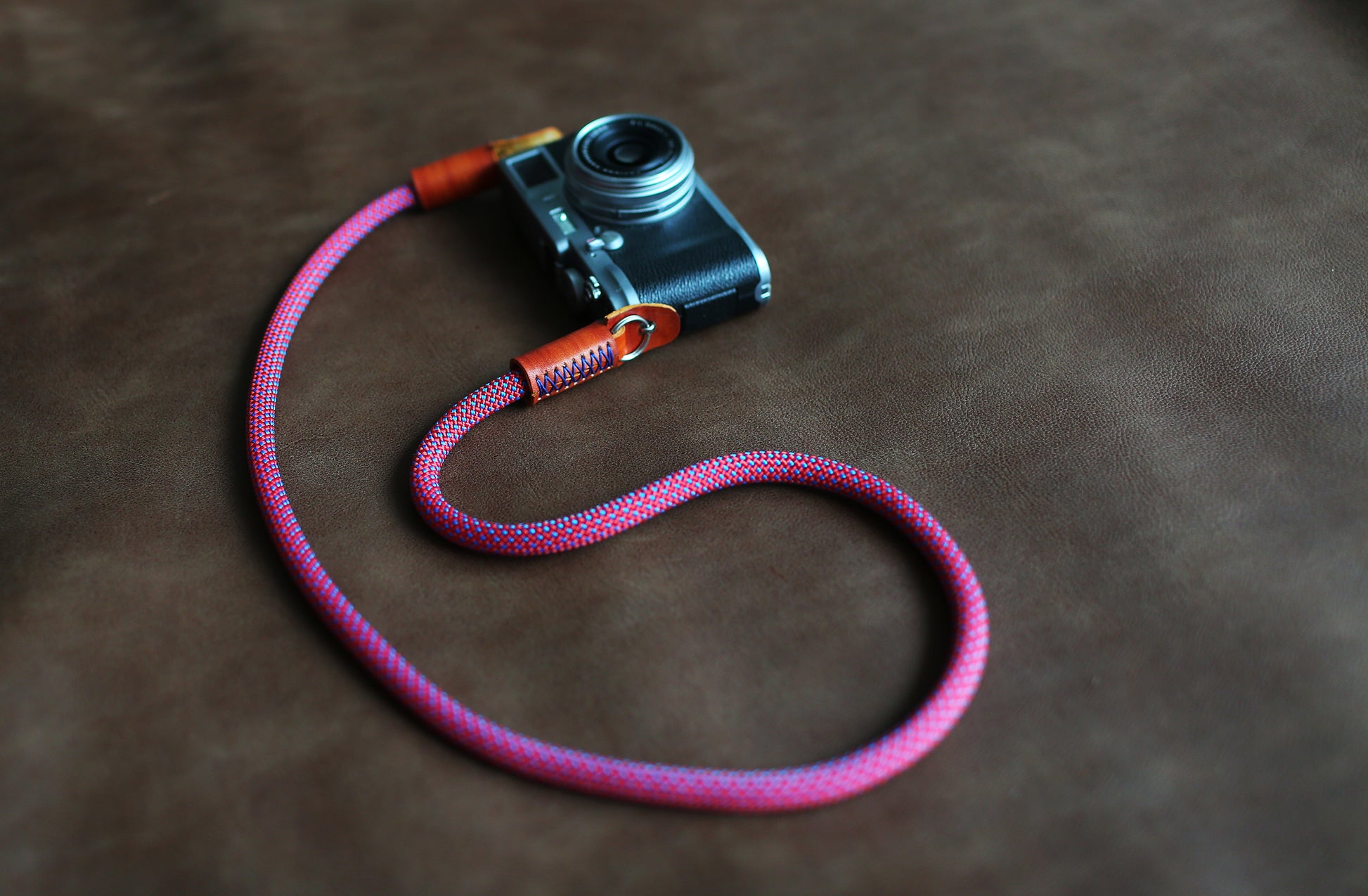    COOL Red blue Spot Climbing rope 10mm brown leather handmade Camera strap