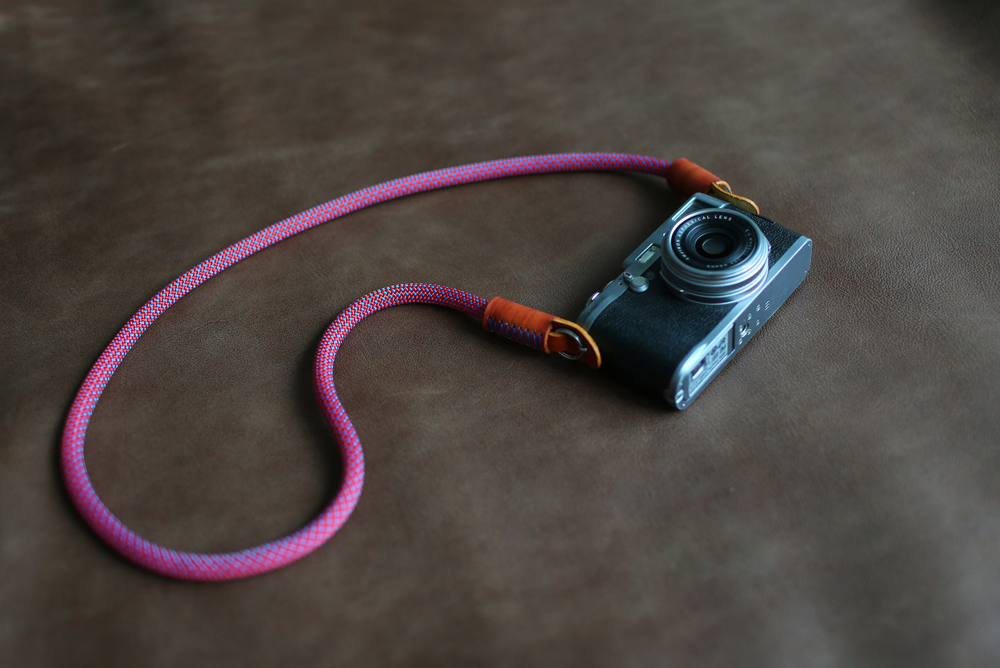    COOL Red blue Spot Climbing rope 10mm brown leather handmade Camera strap