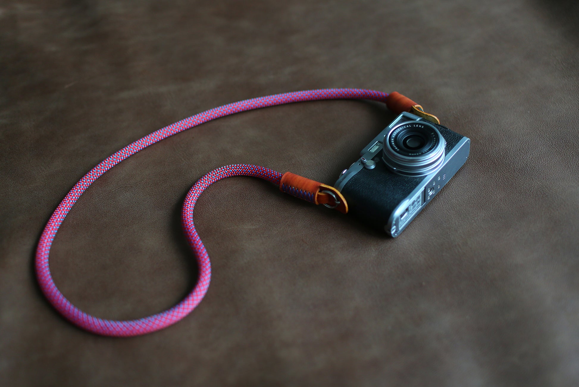    COOL Red blue Spot Climbing rope 10mm brown leather handmade Camera strap