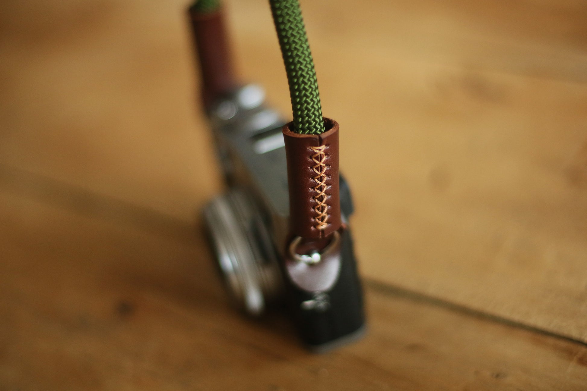 Camera neck strap army green climbing rope tan leather B type | Windmup.com - windmup