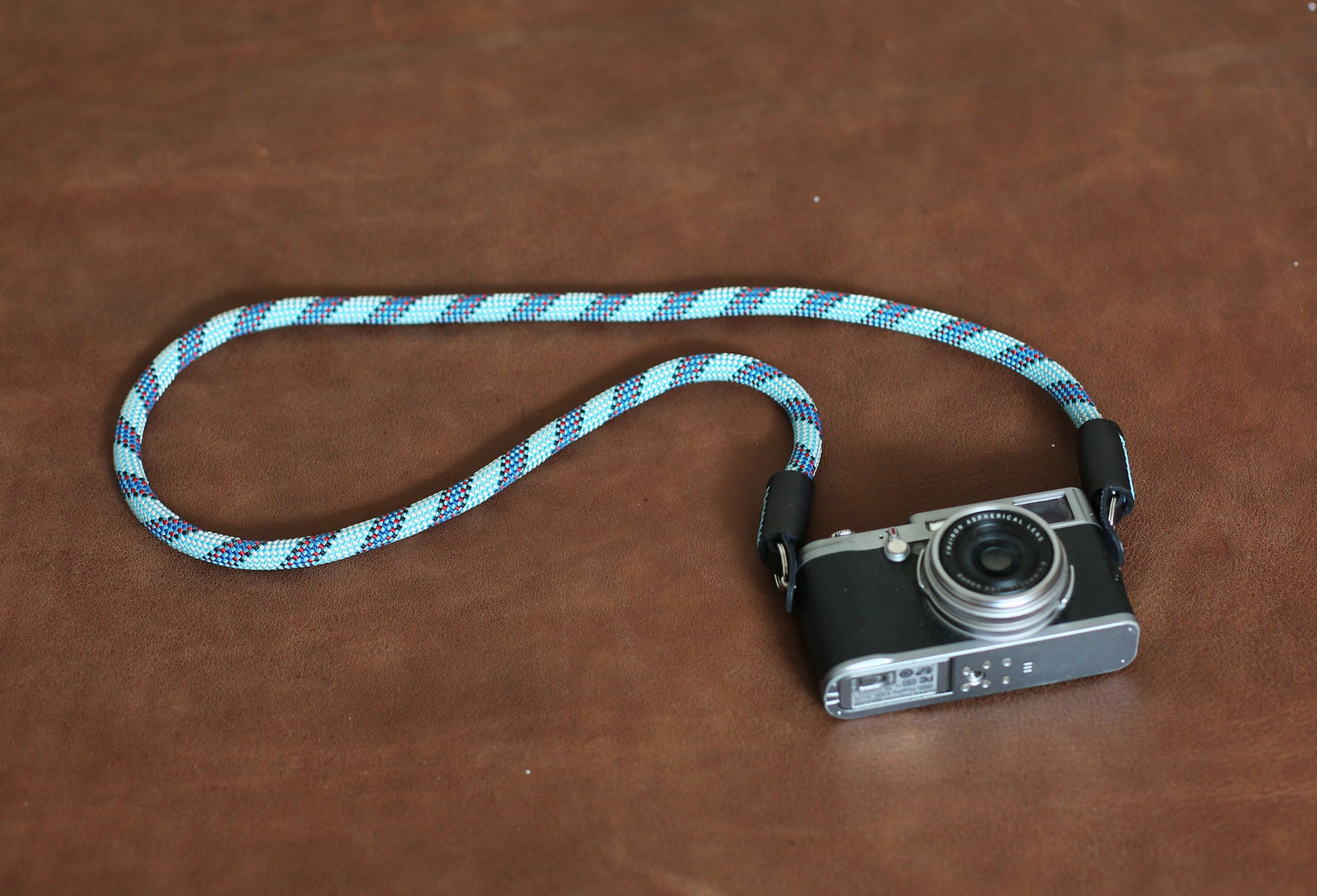 Camera neck strap Pale blue pattern black leather Hand sewing B type | Windmup - windmup