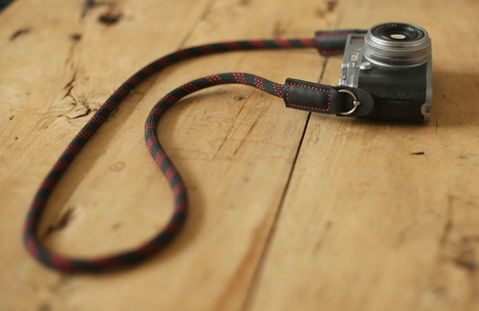 Camera neck strap customizable handmade black pattern climbing rope black leather 10mm | Windmup - windmup