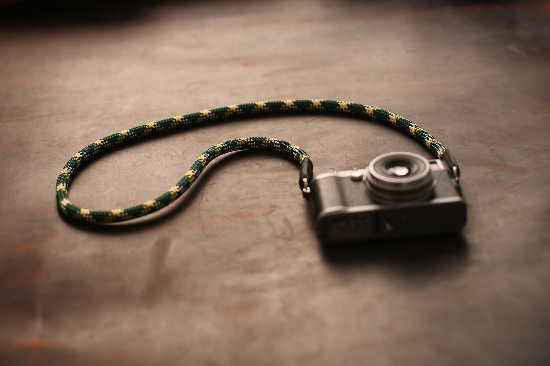 Windmup green rope strap for DSLR and film cameras