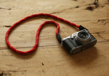 Camera neck strap handmade yellow pattern climbing rope black leather 10mm| Windmup - windmup