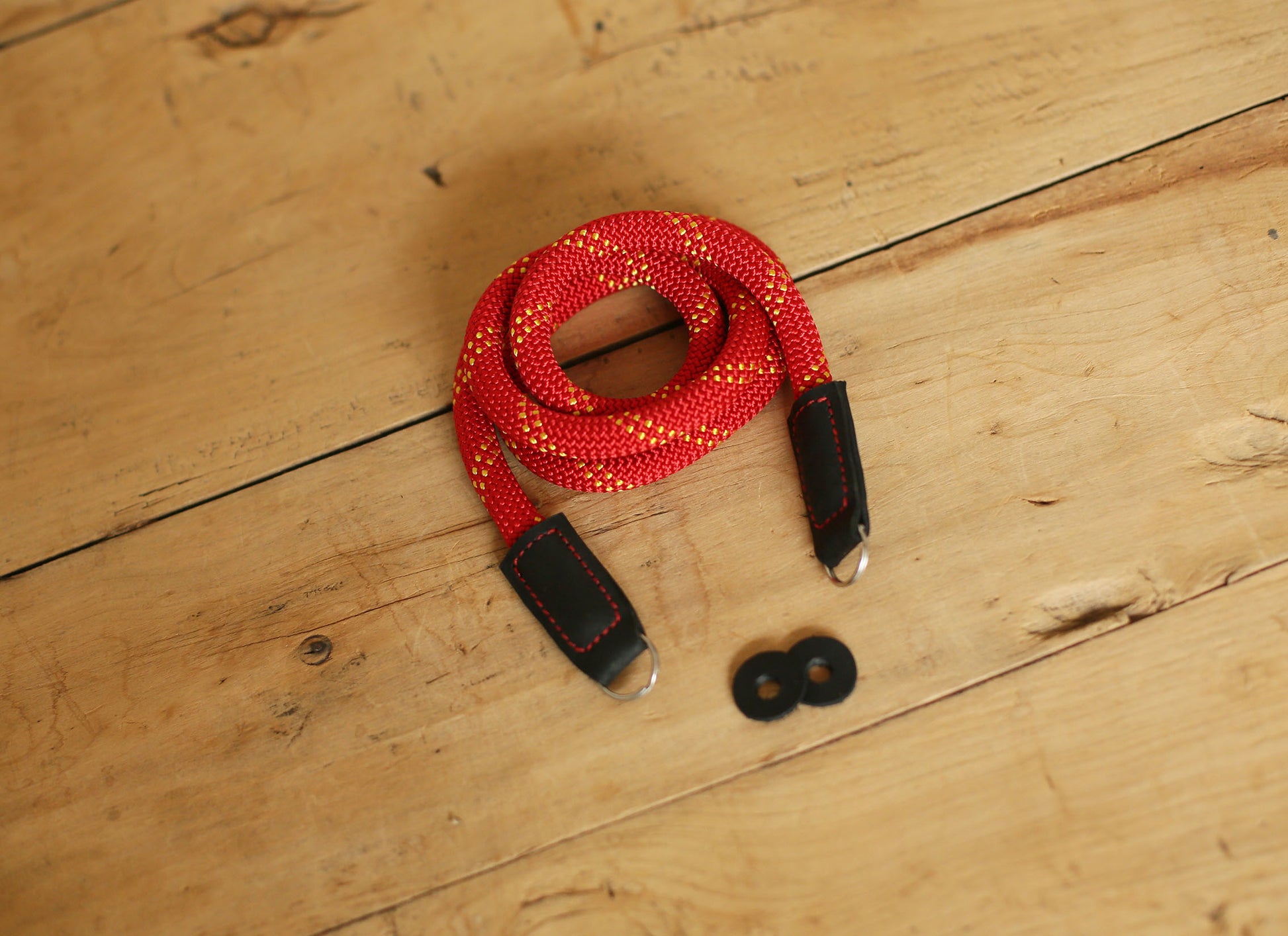 Camera neck strap handmade yellow pattern climbing rope black leather 10mm| Windmup - windmup