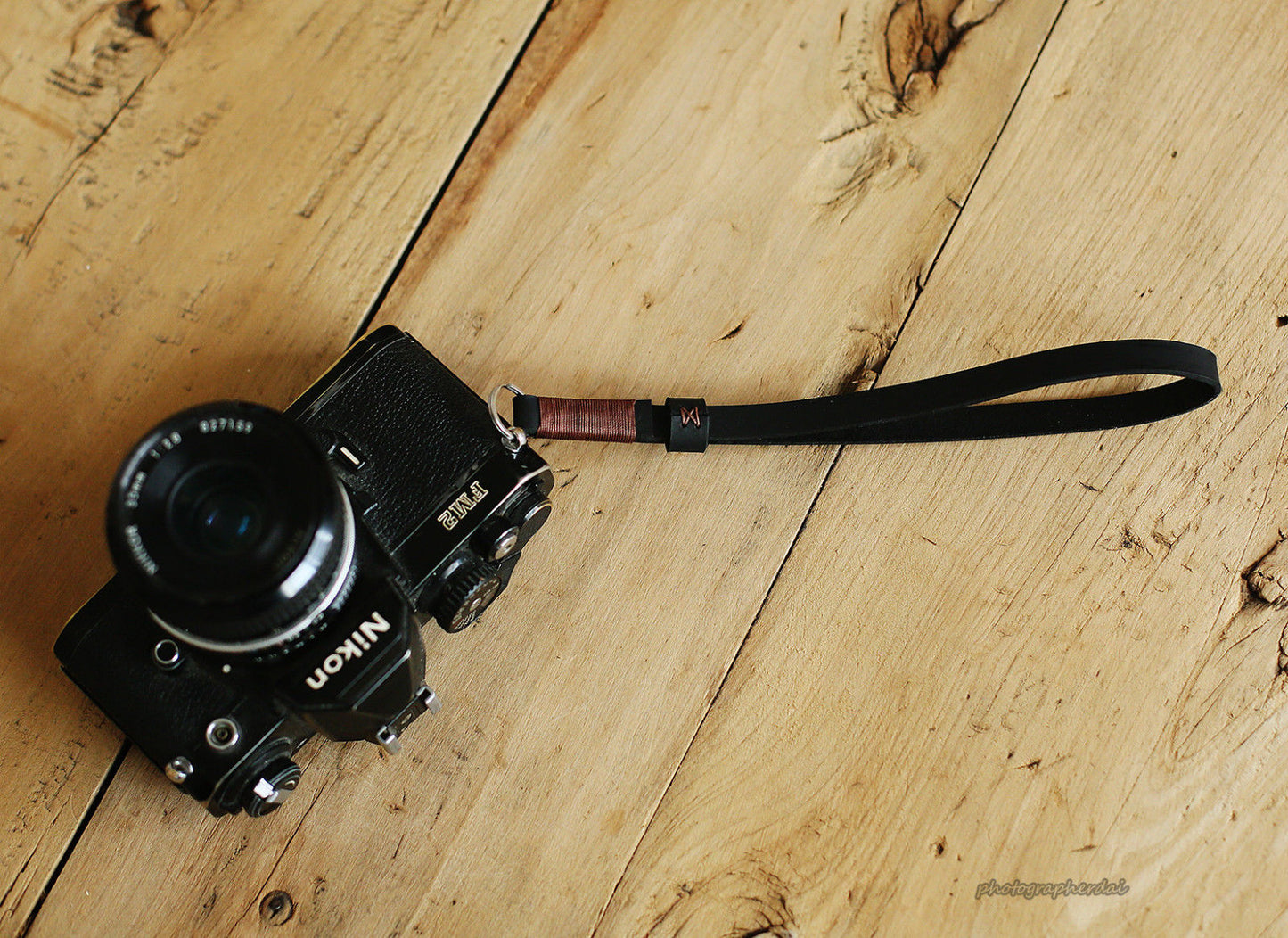 Black leather handmade camera wrist strap band coffee | Windmup.com - windmup
