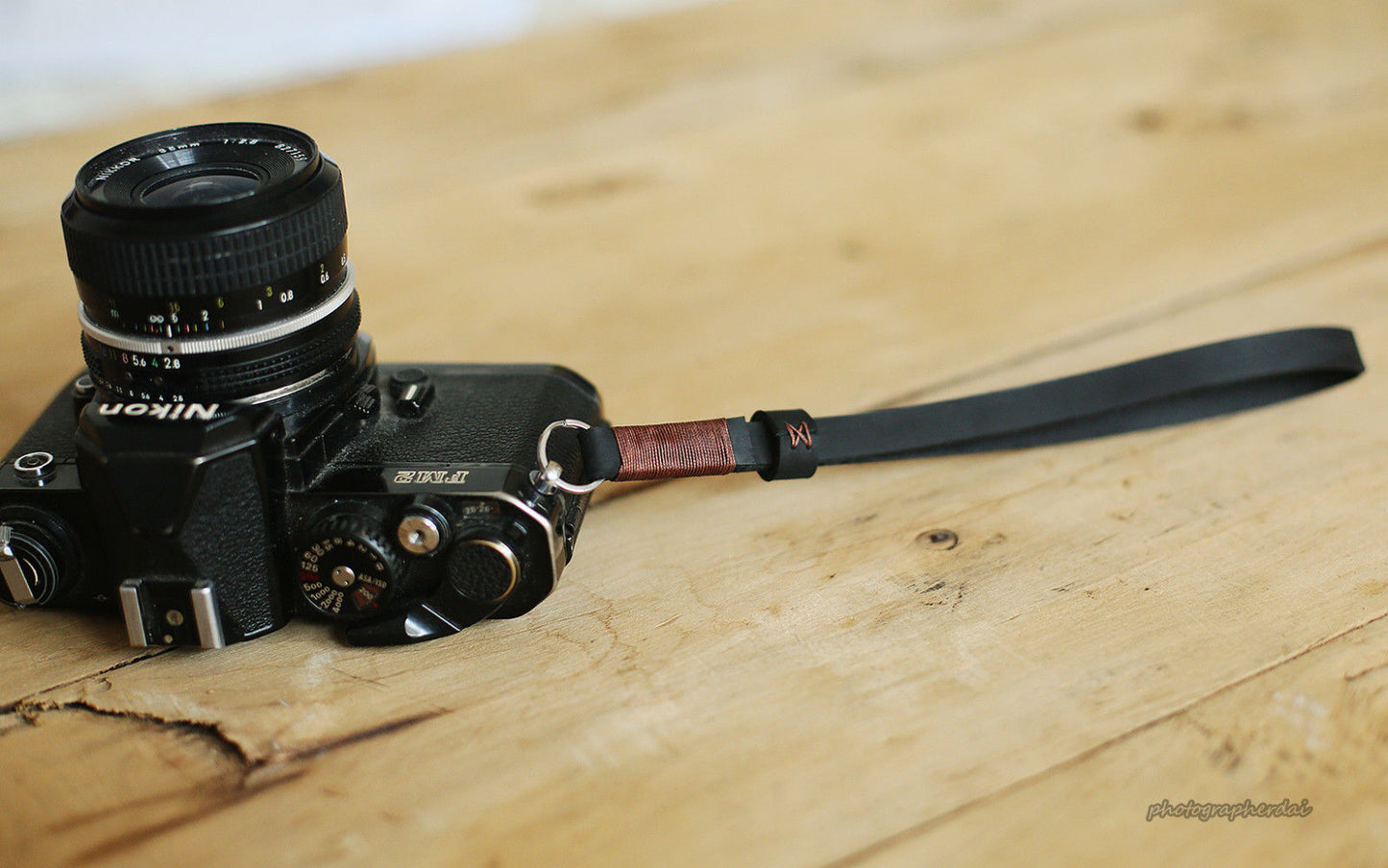 Black leather handmade camera wrist strap band coffee | Windmup.com - windmup