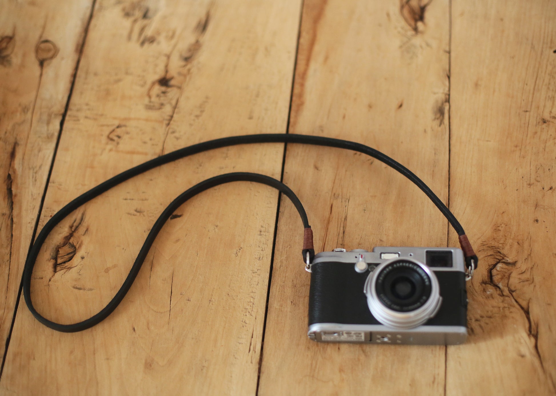 Coffee handmade black leather camera neck shoulder strap | Windmup.com - windmup