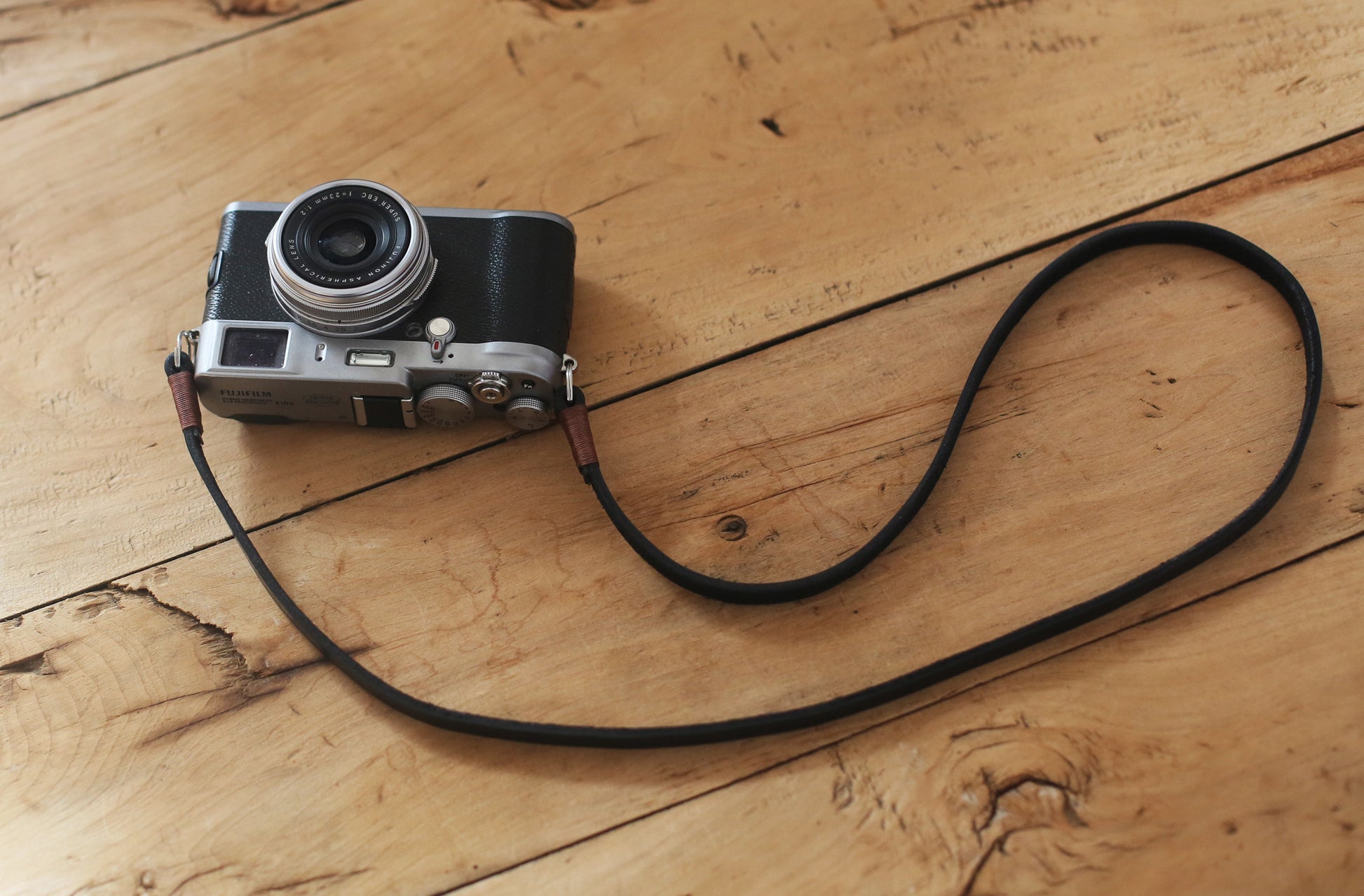 Coffee handmade black leather camera neck shoulder strap | Windmup.com - windmup