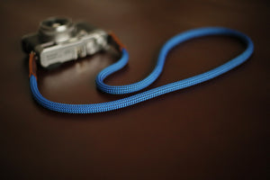 Camera neck shoulder strap handmade blue black spot climbing rope tan leather | windmup - windmup