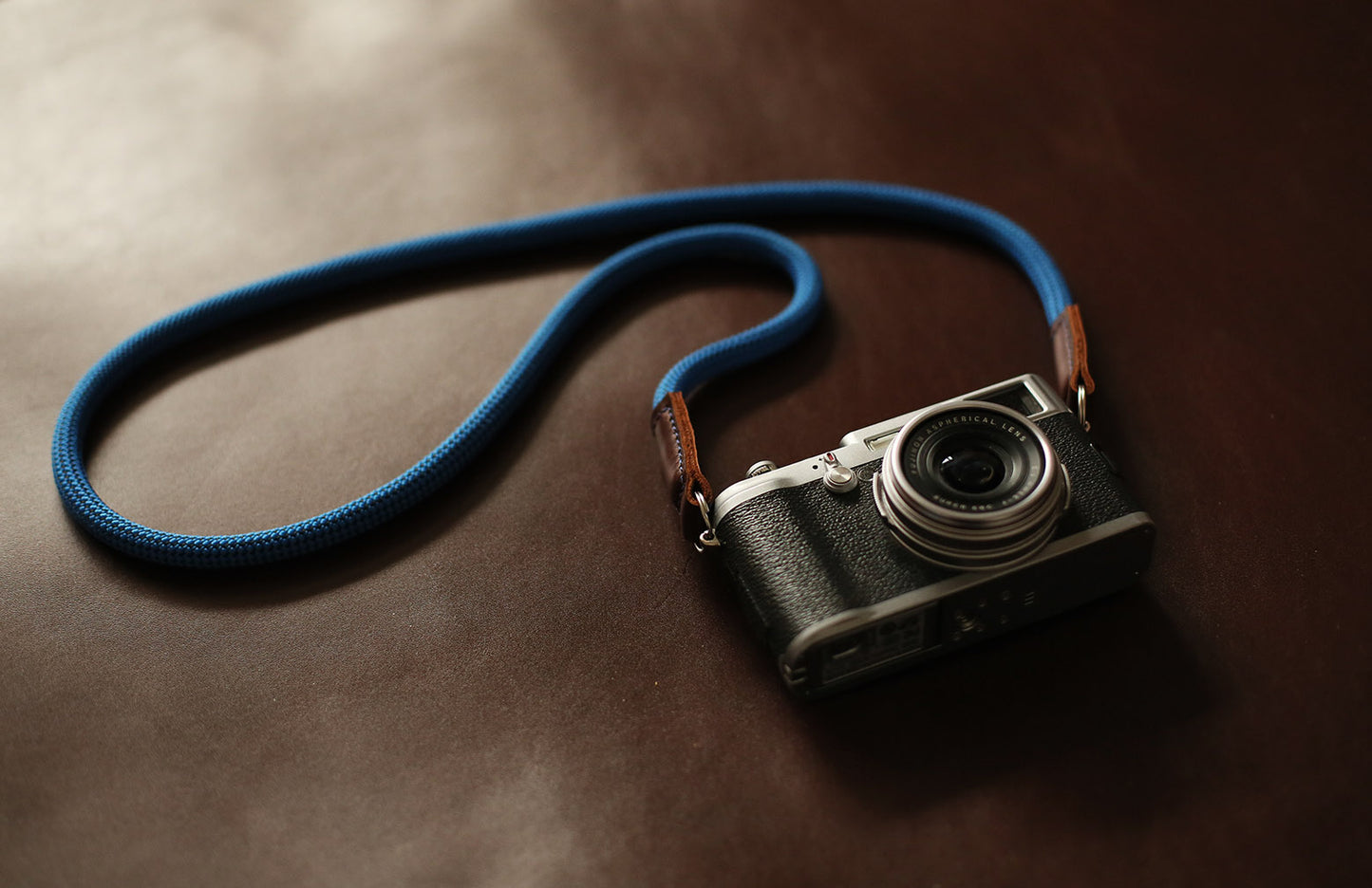 Camera neck shoulder strap handmade blue black spot climbing rope tan leather | windmup - windmup