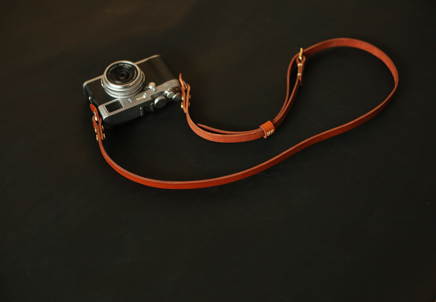 Brown leather handmade camera neck shoulder strap adjustable | windmup - windmup