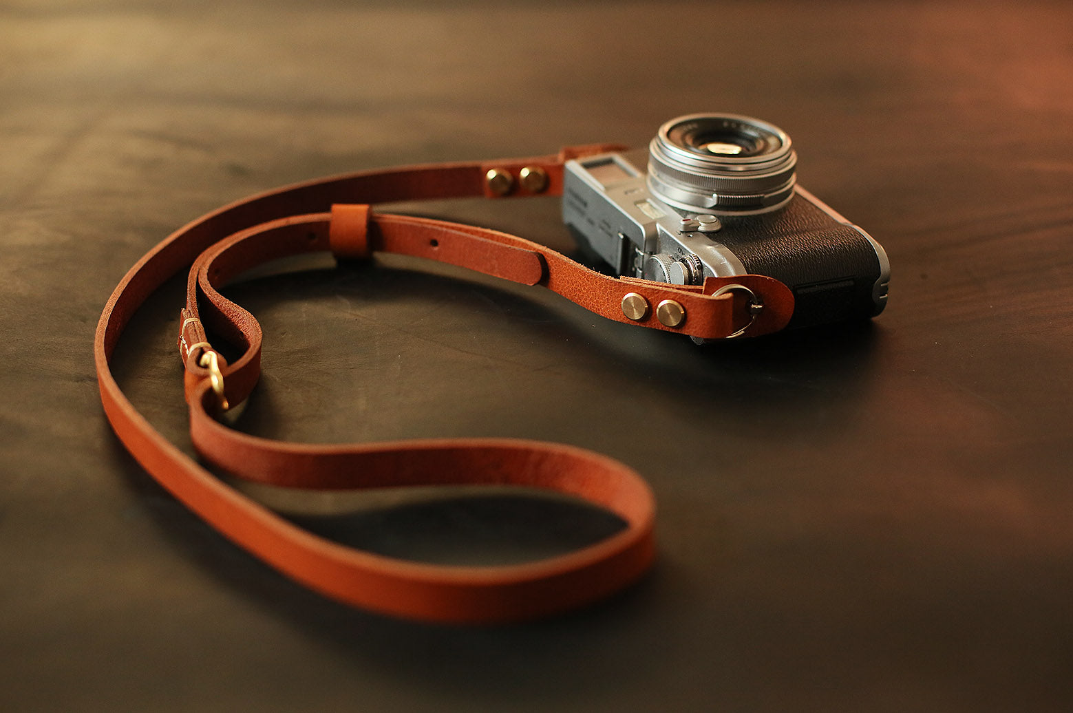 Brown leather handmade camera neck shoulder strap adjustable | windmup - windmup