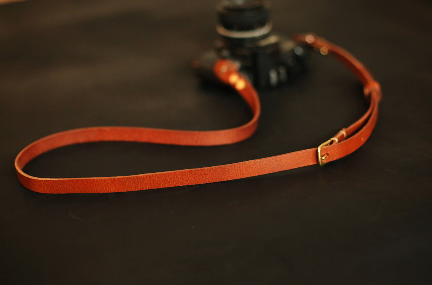 Brown leather handmade camera neck shoulder strap adjustable | windmup - windmup