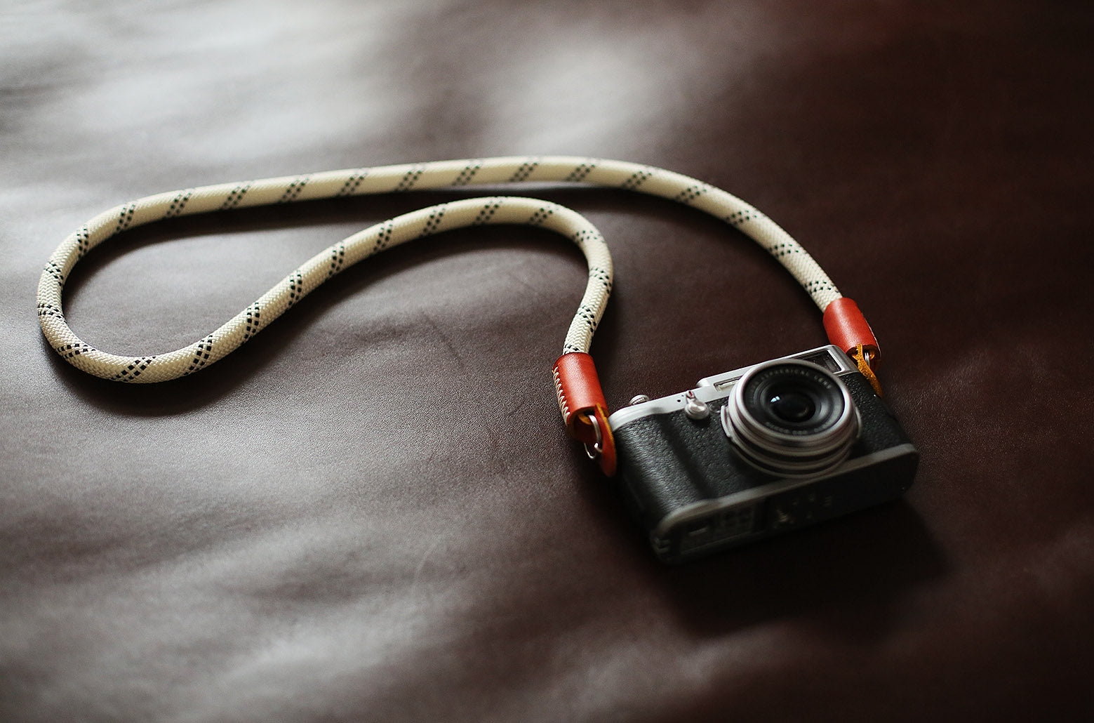 Camera neck strap white climbing rope brown leather B type | Windmup.com - windmup