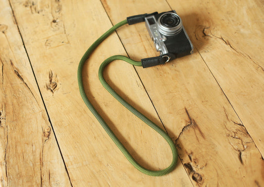 Camera neck strap handmade army green climbing rope black leather 10mm| Windmup - windmup