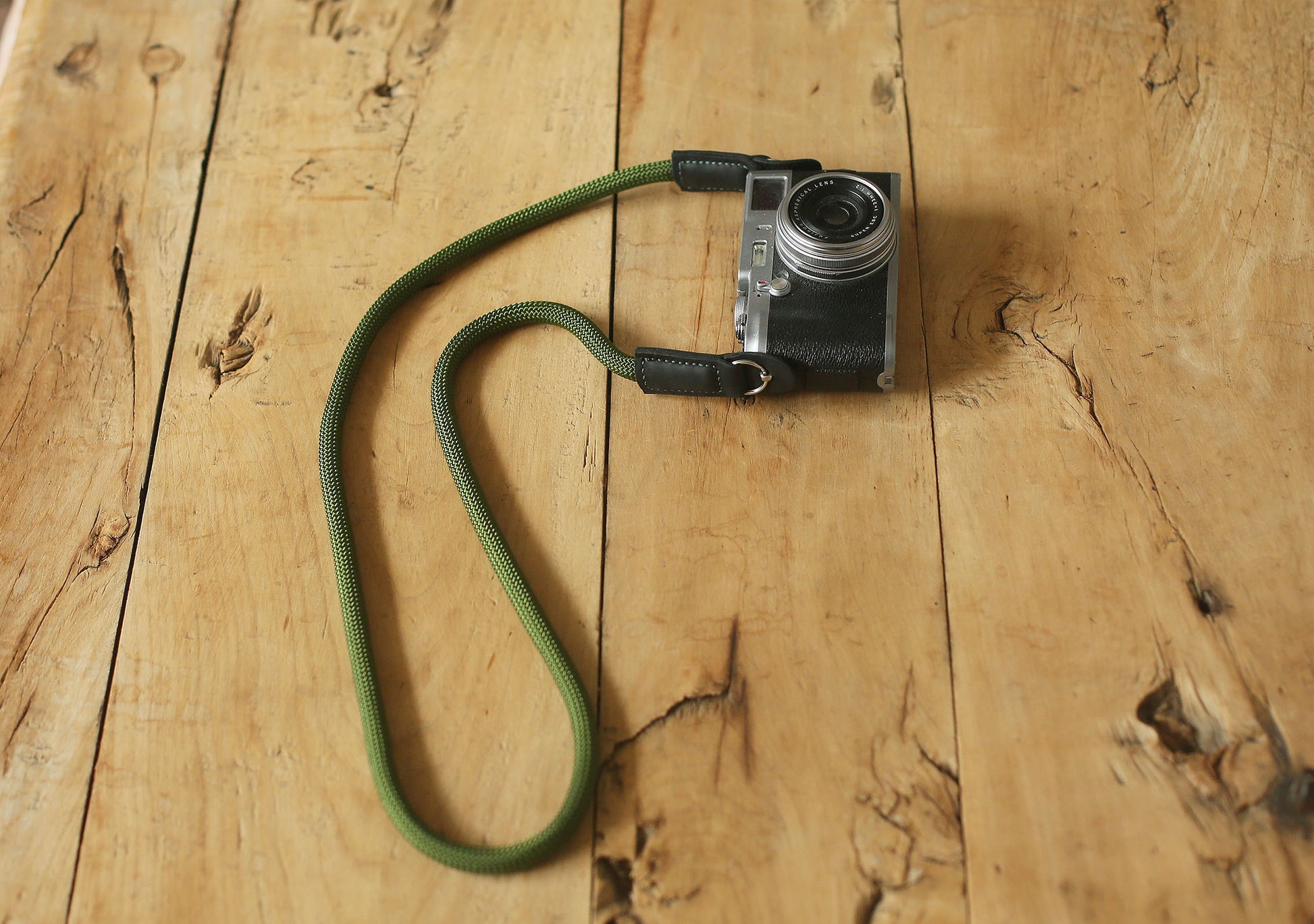 Camera neck strap handmade army green climbing rope black leather 10mm| Windmup - windmup
