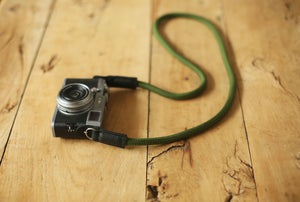 Camera neck strap handmade army green climbing rope black leather 10mm| Windmup - windmup