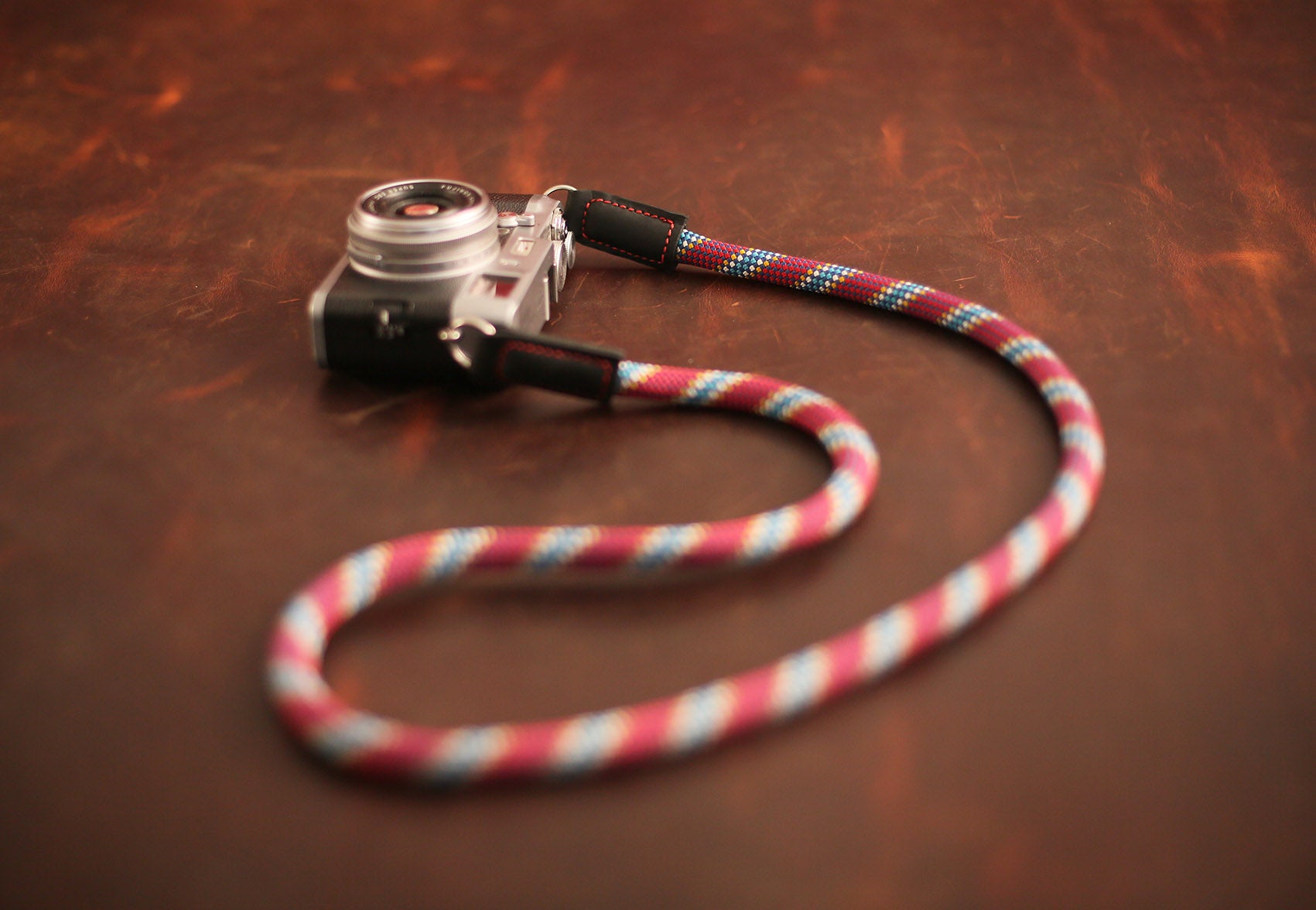 Red pattern camera neck strap climbing rope handmade leather | Windmup - windmup