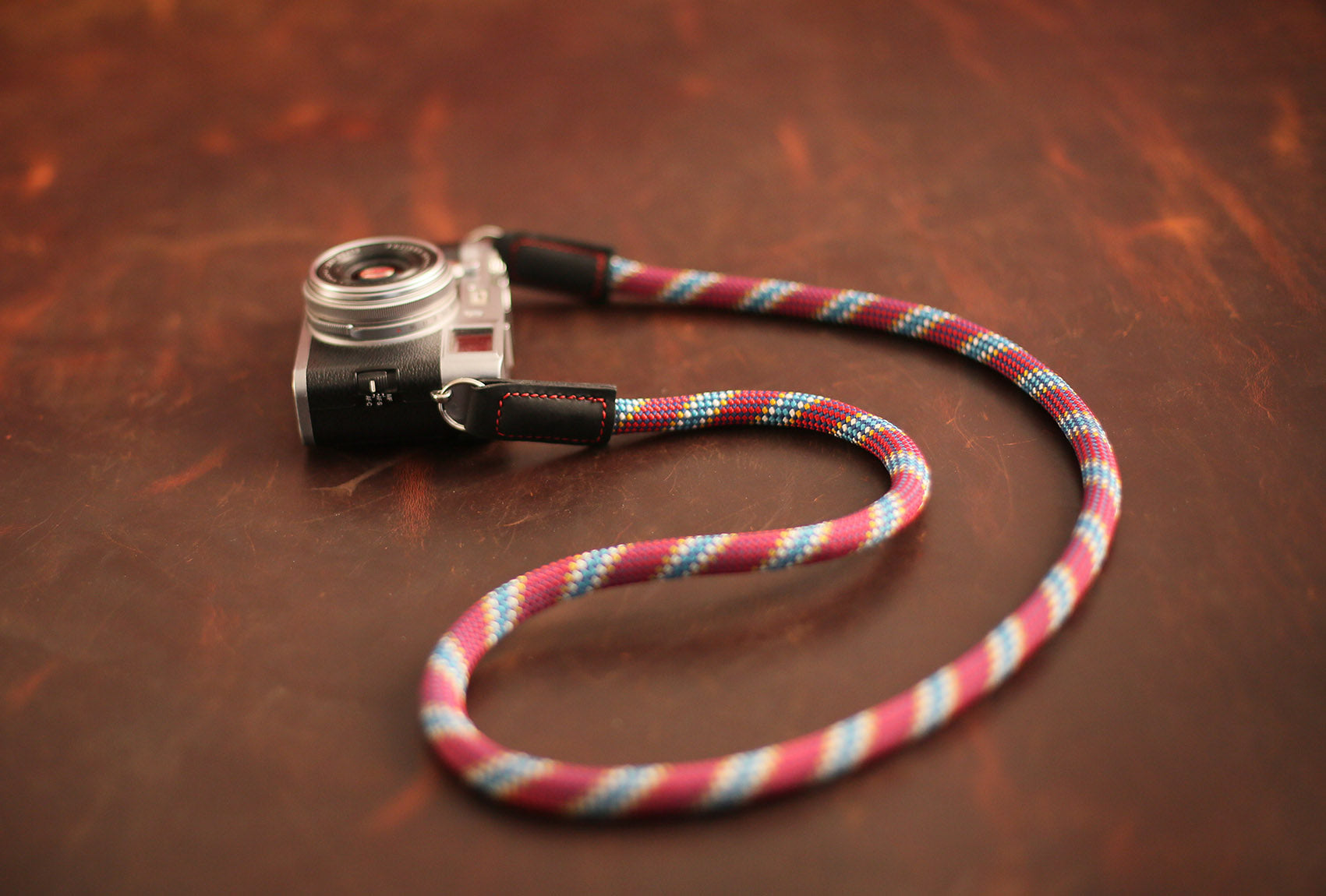 Red pattern camera neck strap climbing rope handmade leather | Windmup - windmup