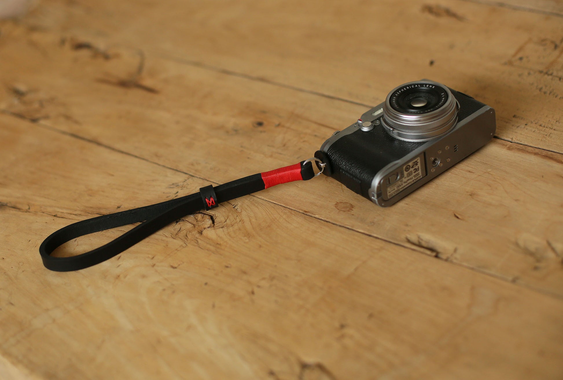 Black handmade camera wrist strap band thickened red 10mm | windmup.com - windmup