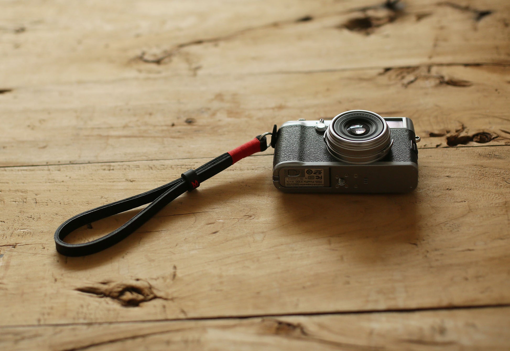 Black handmade camera wrist strap band thickened red 10mm | windmup.com - windmup