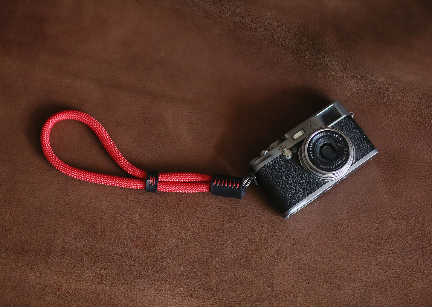 Red rope camera wrist band | windmup - windmup