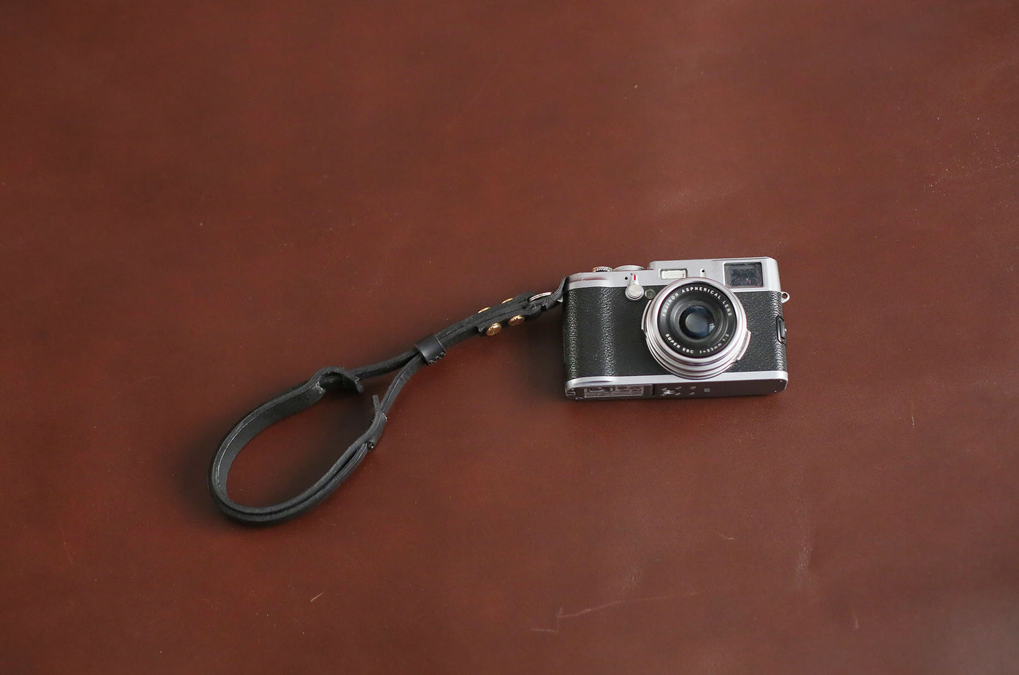 Widen black leather handmade camera wrist strap band thickened | windmup.com - windmup